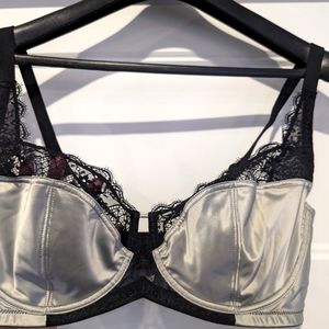 *NWOT* Understance bra 38 DD